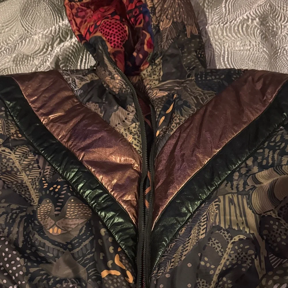 FARM Rio Multicolor Patterned Puffer Jacket - Picture 2 of 6